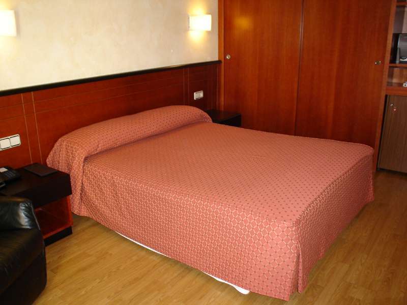 Hotel Derby Barcelona Bagian luar foto
